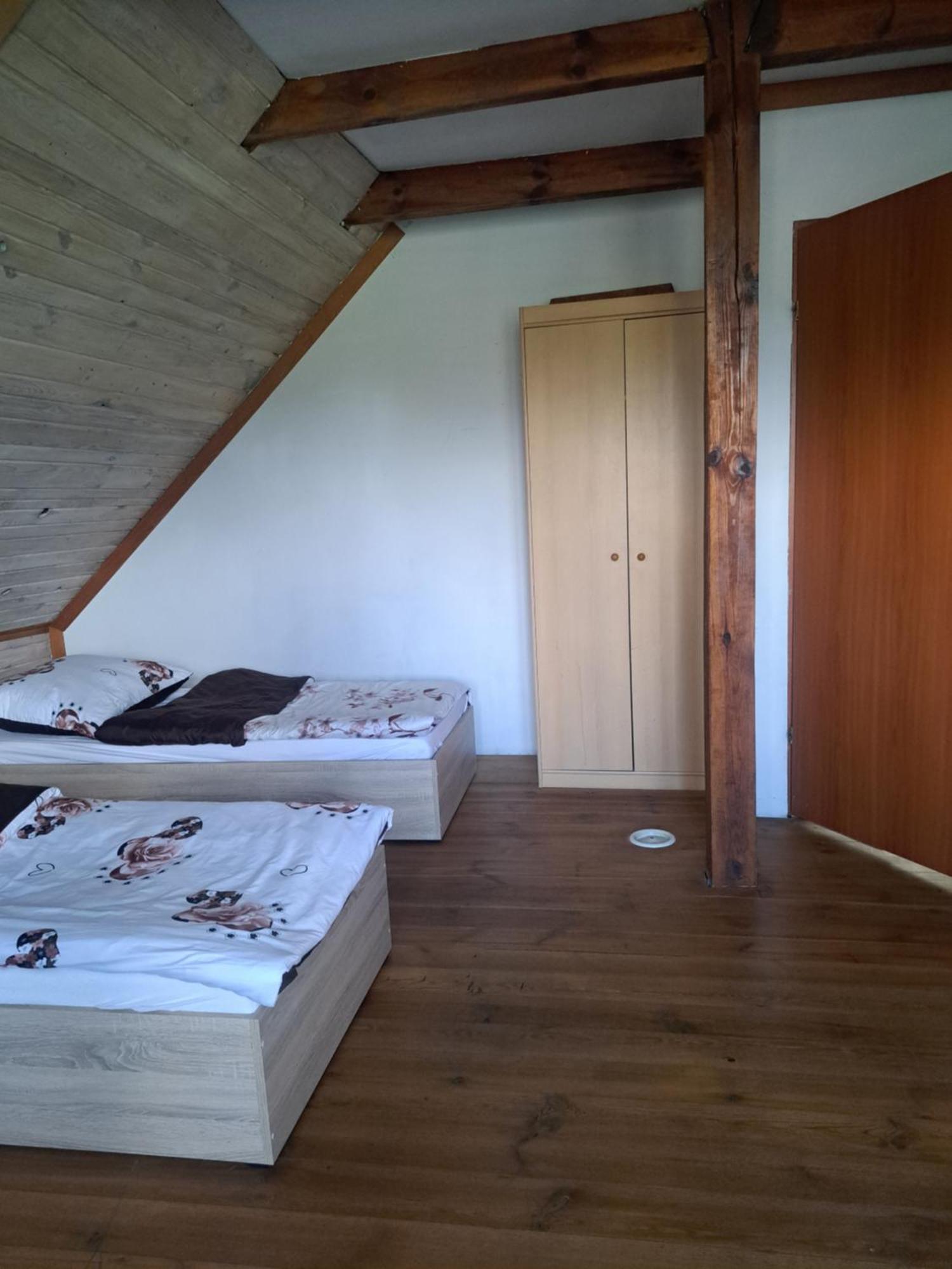 Maison d'hôtes Bizon à Sadowne Extérieur photo